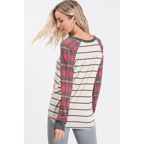 Woman Flannel Sleeve Top size Med - Picture 2 of 2